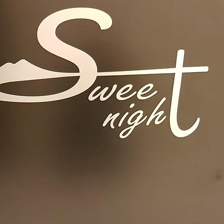 Sweet Night Rooms Неаполь Екстер'єр фото